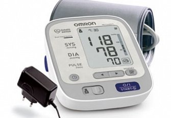 Тонометр Omron M6 Comfort c адаптером